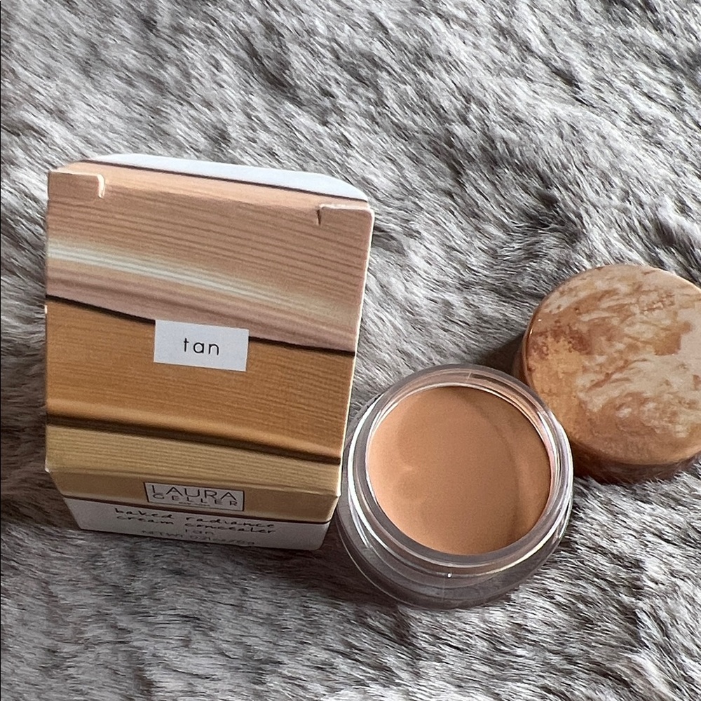 Laura Geller Baked Radiance Cream Concealer Tan - Picture 2 of 2